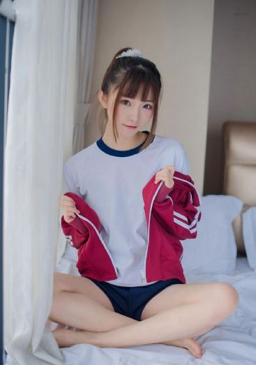 制服师生国产在线视频_剧情片高清电影在线